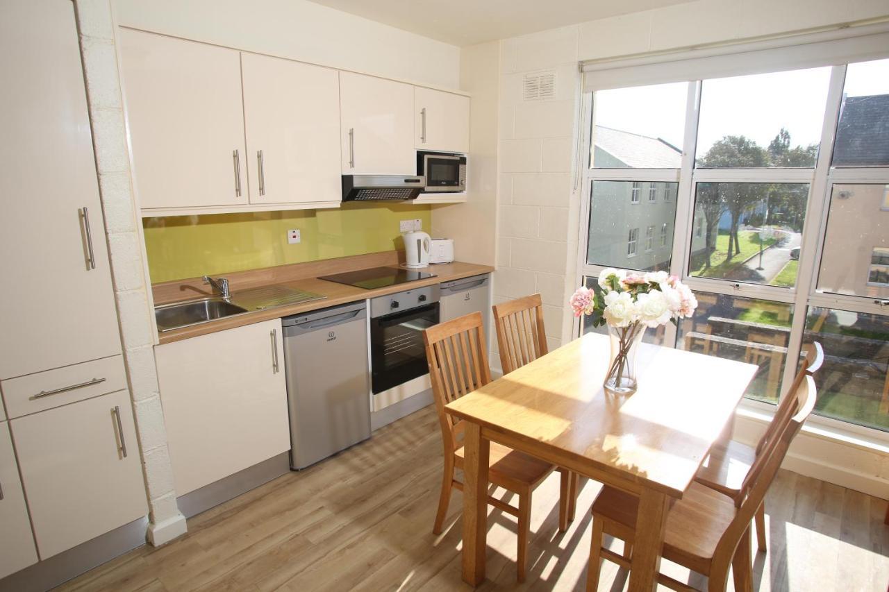 Corrib Village Apartments University Of ゴールウェイ エクステリア 写真